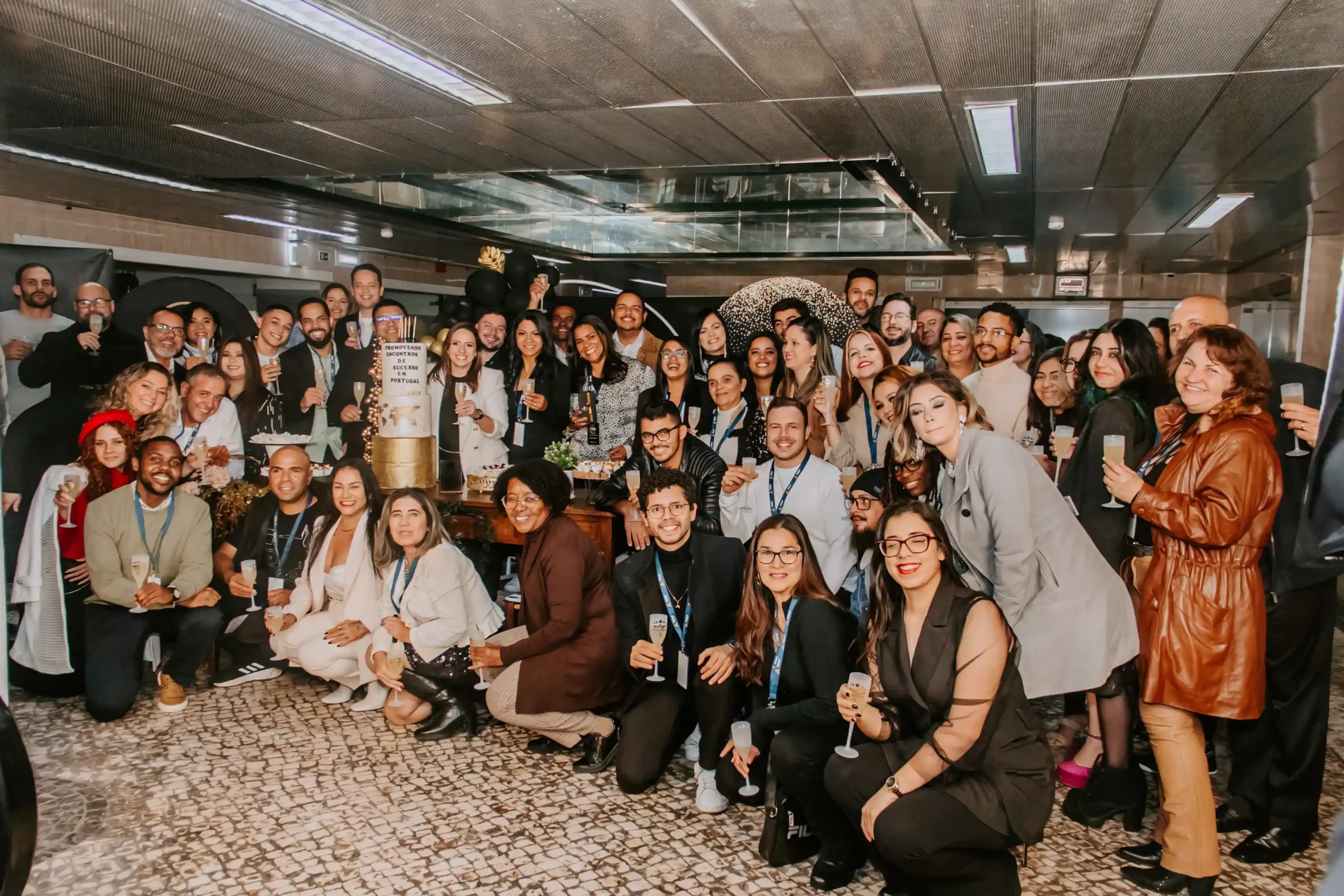 Amigos em Coimbra realiza Encontro Anual de Empresários para celebrar os 5 anos de sucesso da empresa.