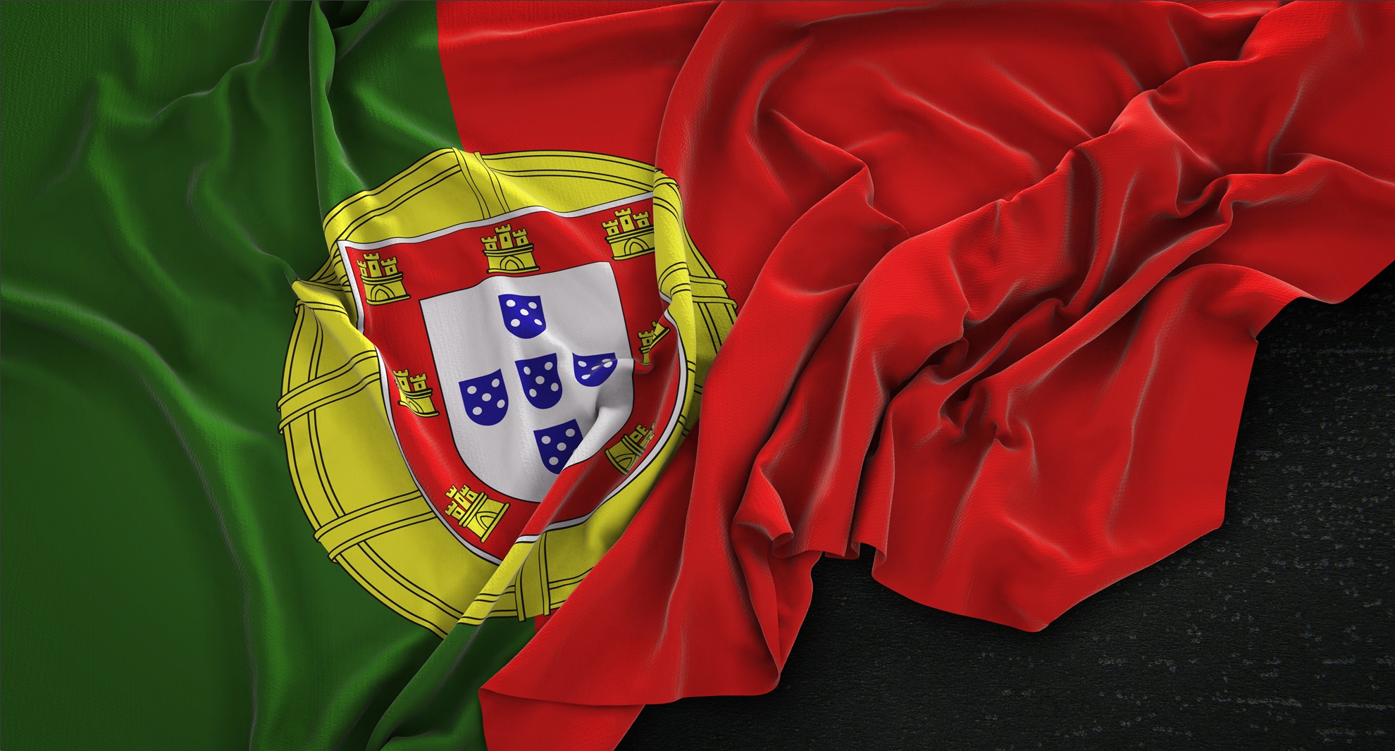 Esclarecimentos sobre Renovações de Títulos de Residência para Imigrantes em Portugal: Papel do IRN, AIMA e Mudanças no SEF