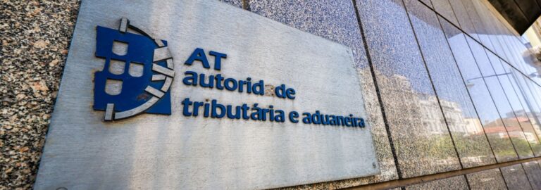 Banner azul promocional para divulgar cupom de boas-vindas - 1