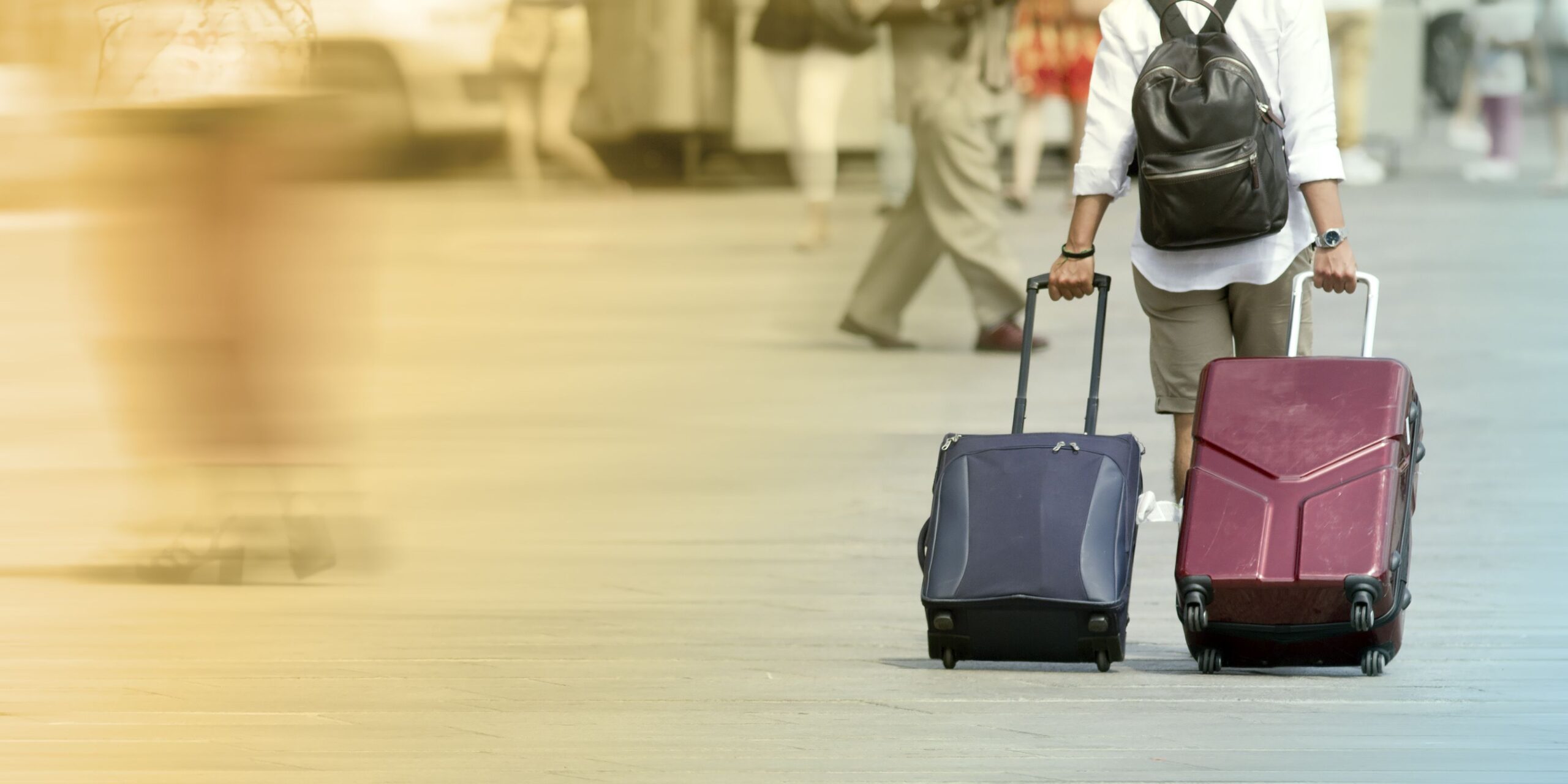Portugal está a multar em até 700 euros turistas que ficam no país após 90 dias