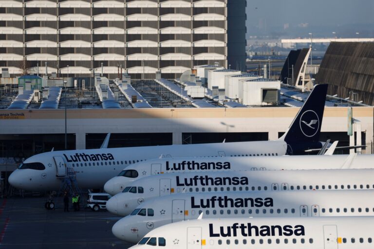 2026-03-12t071628z-941758401-rc2u2kalacoy-rtrmadp-3-germany-lufthansa-strike