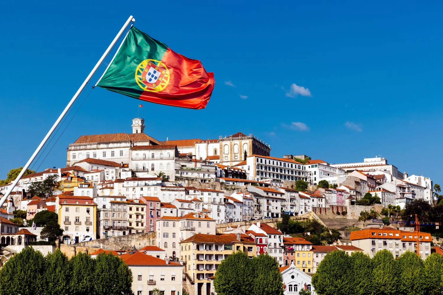 Brasileiros trocam Portugal pela Espanha diante de desafios cada vez maiores