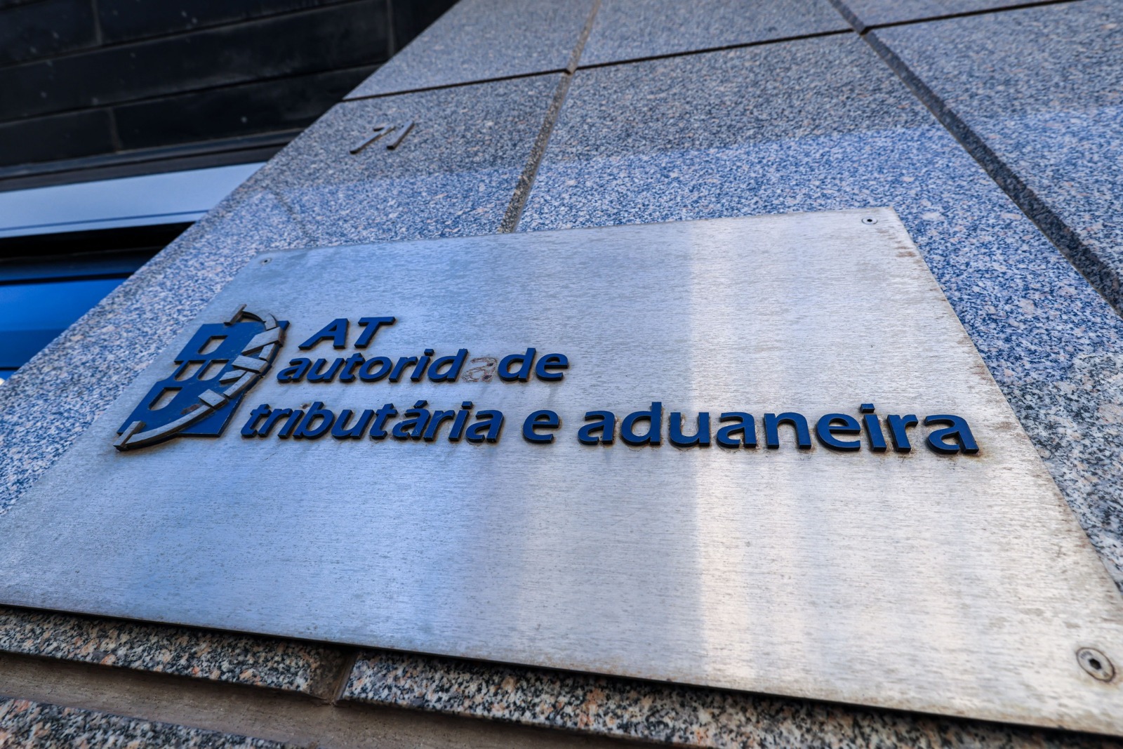 Alerta Fiscal: Finanças Notificam Brasileiros em Portugal; Saiba Como Declarar o IRS Até 30 de Junho