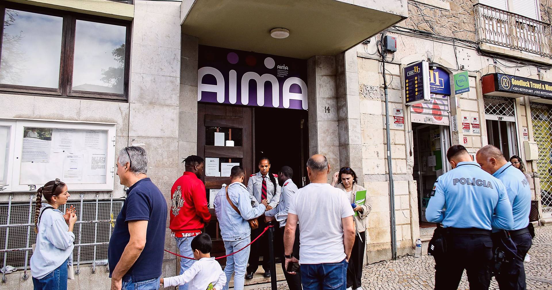 AIMA terá atendimento aos sábados para entrega de cartões de residência devolvidos