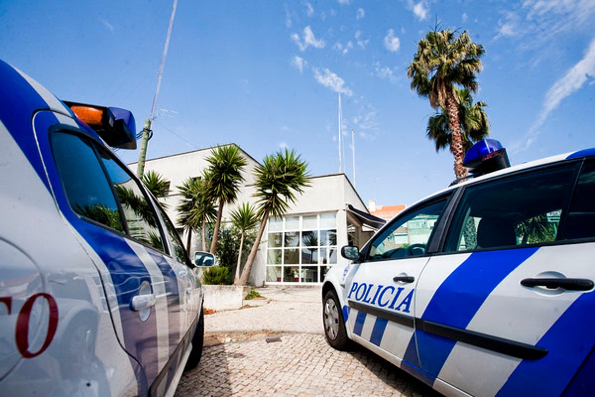 Caos Documental: Vítima de Furto Entra na PSP para Fazer Queixa e Sai Notificado para Deixar Portugal