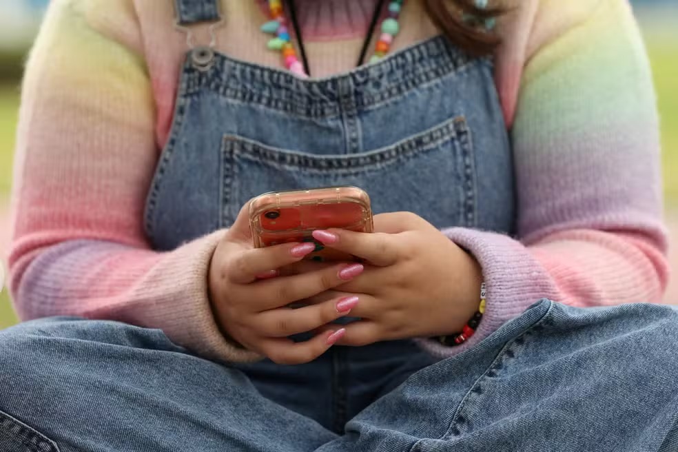 Maioridade Digital: França É o Primeiro País da UE a Proibir Redes Sociais Para Menores de 15 Anos