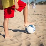 Jogar à Bola na Praia É Proibido? Conheça as Regras, Multas e Exceções em Portugal