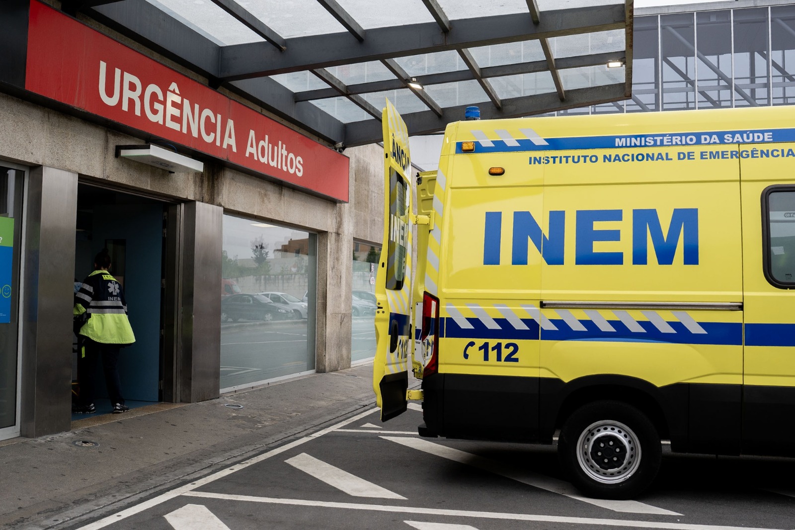 Tempos de Espera nas Urgências Voltam a Subir e Ultrapassam as 11 Horas em Portugal