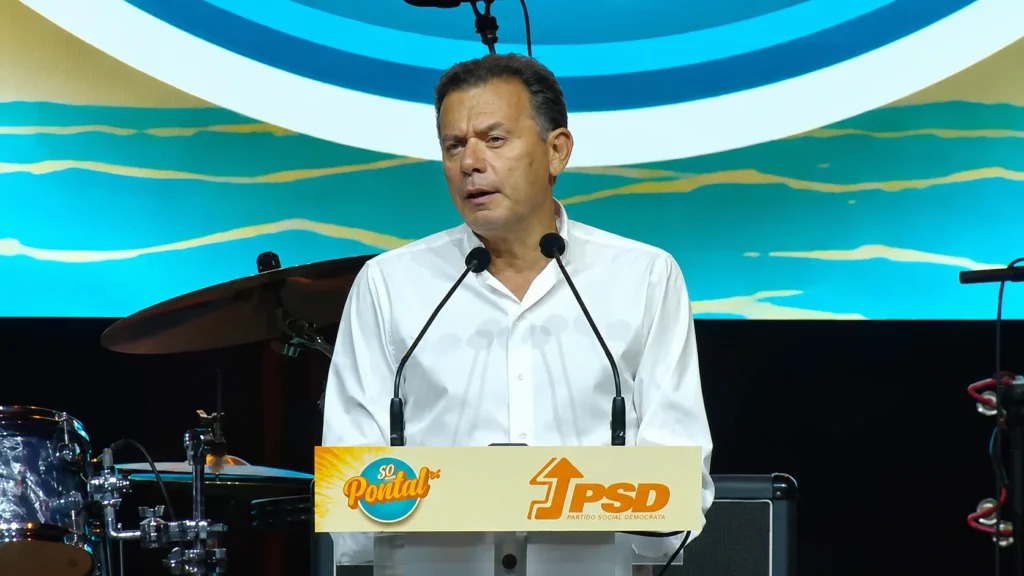 Montenegro Promete Salário Mínimo de 1.100 Euros e Nova Descida do IRS na Festa do Pontal