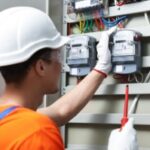 Eletricidade Sobe 2,7% em Outubro no Mercado Regulado: Casal Sem Filhos Passa a Pagar Quase 38 €