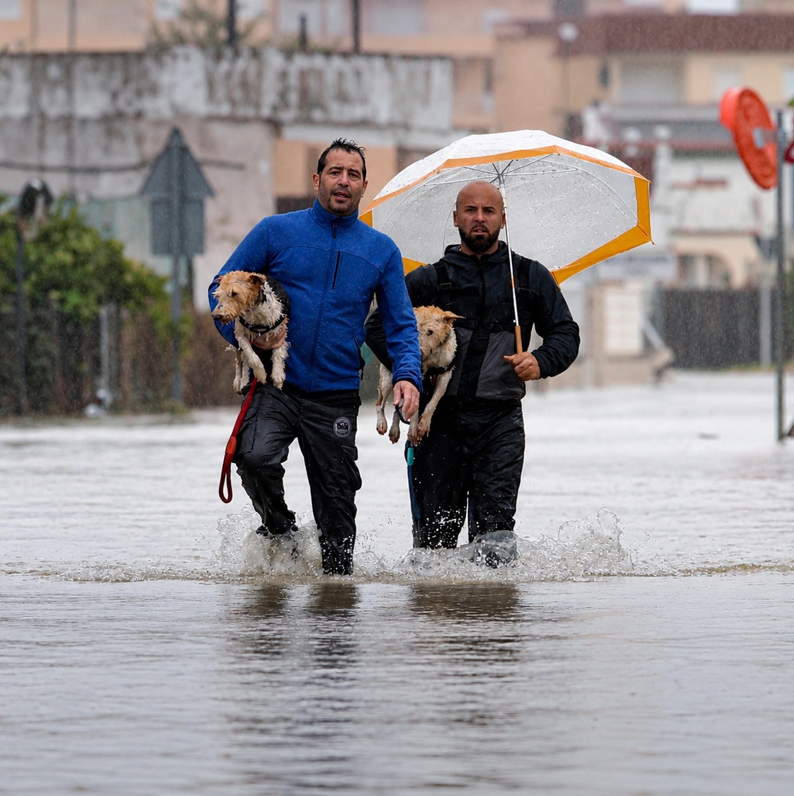 Tempestade Adam deixa dois mortos na Espanha, provoca inundações e deixa cidades isoladas