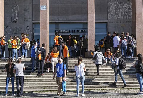 Protocolo entre AIMA e Faculdade de Direito de Lisboa Destaca-se no Início do Ano Letivo para Estudantes Brasileiros
