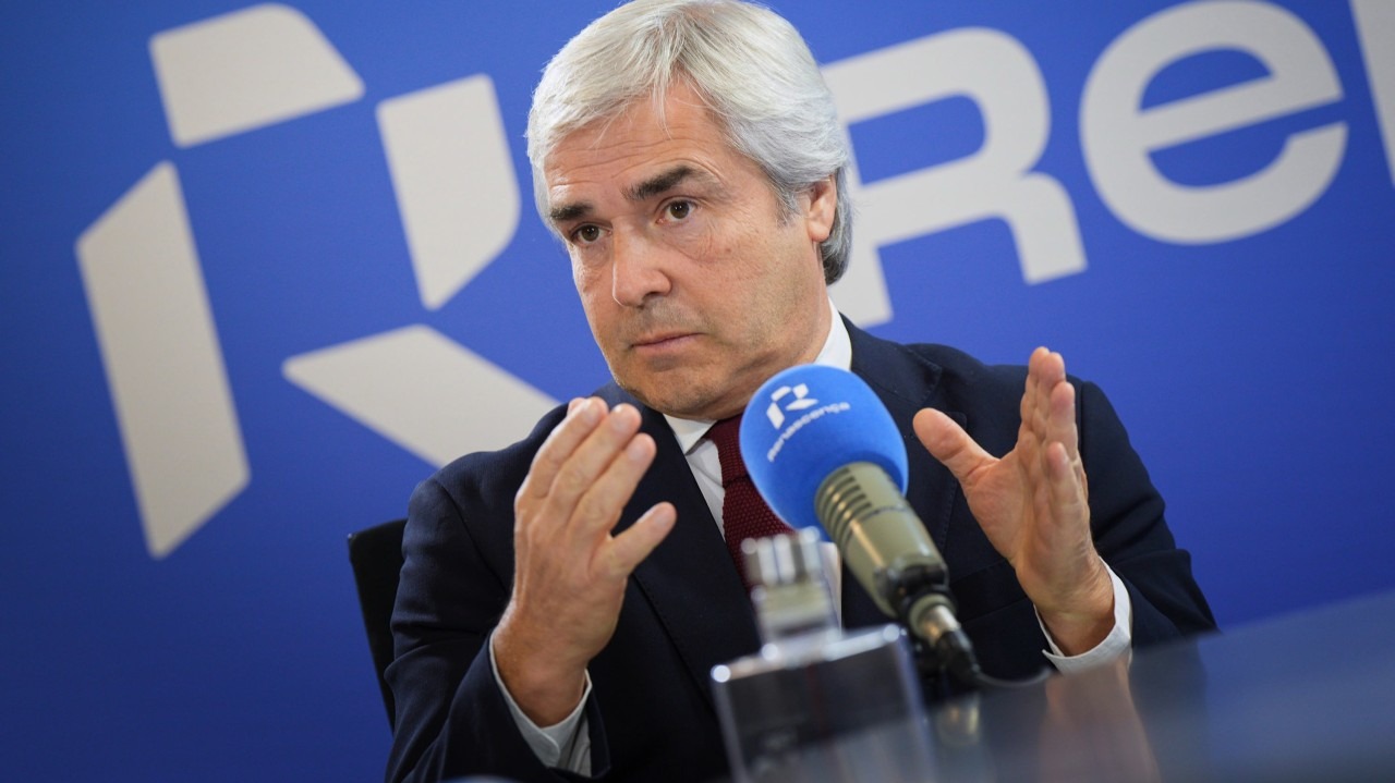 Debate Nacional: Sotaque, Direitos Constitucionais e a Crise da Habitação em Portugal
